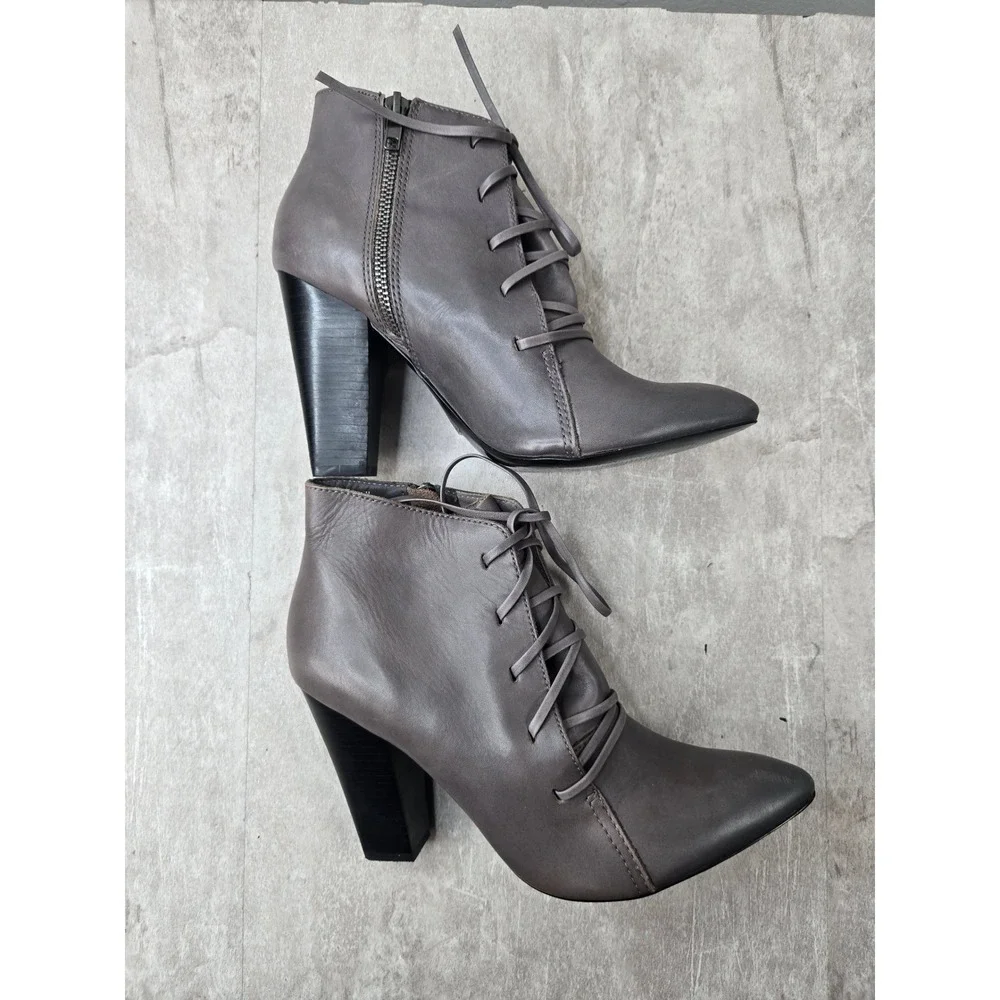 Steve Madden Lace Up Pointed Booties 8.5 Gray Leather Block Heel Boots Victorian